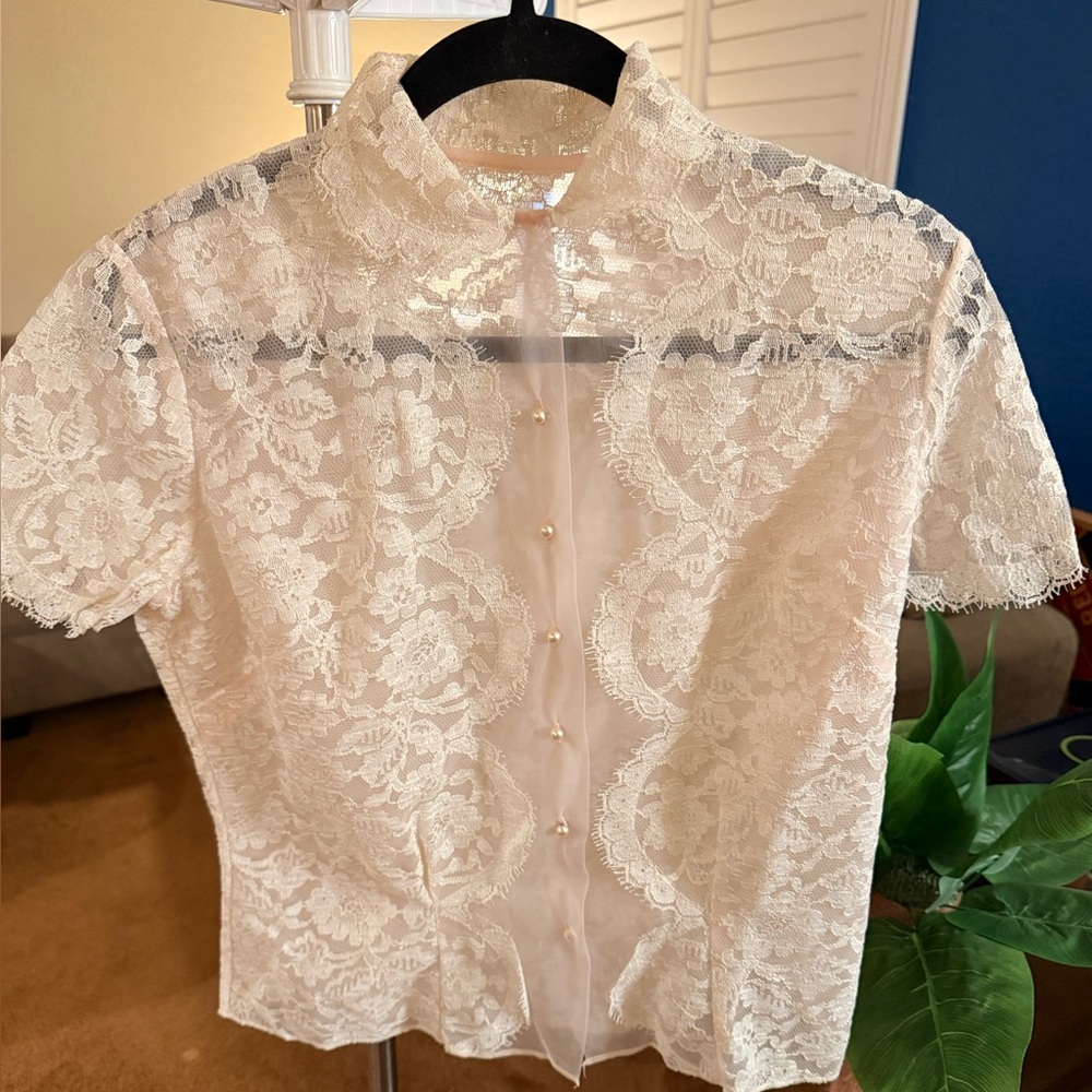 Vintage Elegant Lace Button-Up Blouse